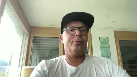 Snapshot of hot_sex83 chatting on 05/09/26, 02:44 letmedoo2 online show from 05/09/26, 02:44