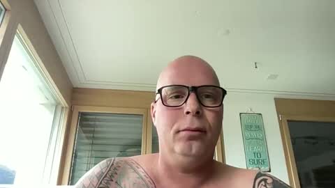 Snapshot of hot_sex83 chatting on 05/11/26, 07:25 letmedoo2 online show from 05/11/26, 07:25