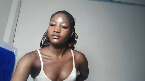 Snapshot of hot_sexxxy_girl chatting on 07/23/26, 01:58 Milly online show from 07/23/26, 01:58