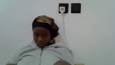 Snapshot of hot_shree chatting on 05/18/26, 07:03 bleiz online show from 05/18/26, 07:03