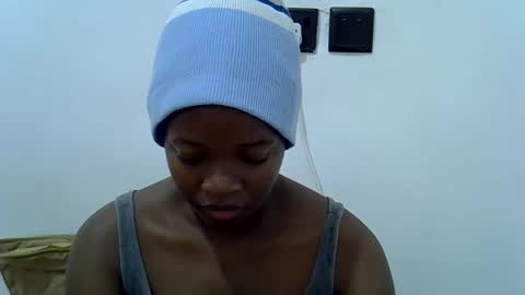 Snapshot of hot_shree chatting on 05/31/26, 12:01 bleiz online show from 05/31/26, 12:01
