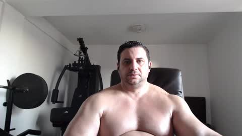 Snapshot of hot_stefano1 chatting on 12/15/24, 01:43 Stefano.. online show from 12/15/24, 01:43