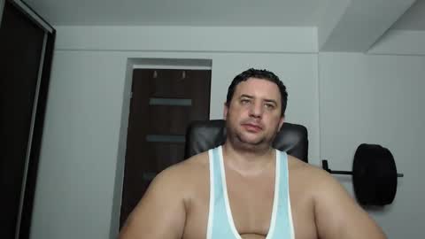 Snapshot of hot_stefano1 chatting on 09/27/25, 04:45 Stefano.. online show from 09/27/25, 04:45