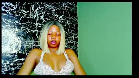 Stella online show from 12/23/24, 01:08