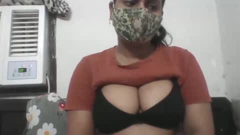 Snapshot of hot_tanvi chatting on 05/19/26, 09:37 Tanvi online show from 05/19/26, 09:37