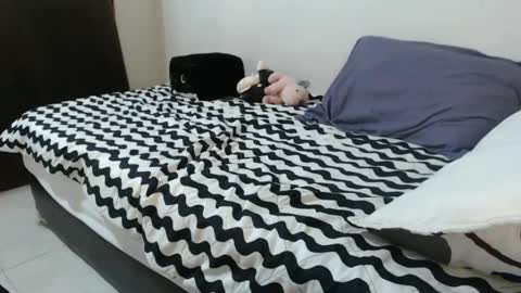 Snapshot of hotandpower10 chatting on 12/03/24, 01:08 Hot and PowerHOPE U MISS ME online show from 12/03/24, 01:08