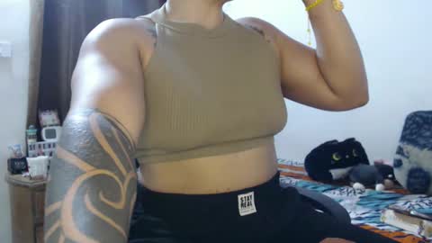 Snapshot of hotandpower10 chatting on 12/22/24, 03:33 Hot and PowerHOPE U MISS ME online show from 12/22/24, 03:33