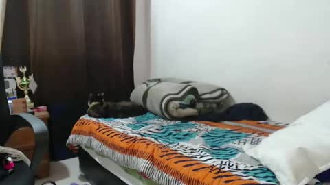 Snapshot of hotandpower10 chatting on 12/28/24, 04:30 Hot and PowerHOPE U MISS ME online show from 12/28/24, 04:30