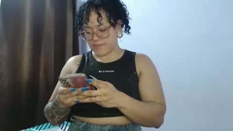 Snapshot of hotandpower10 chatting on 01/03/25, 01:16 Hot and PowerHOPE U MISS ME online show from 01/03/25, 01:16