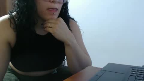 Snapshot of hotandpower10 chatting on 01/07/25, 01:49 Hot and PowerHOPE U MISS ME online show from 01/07/25, 01:49