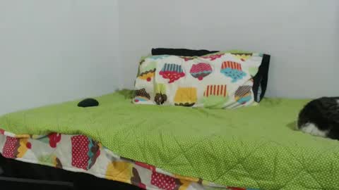 Snapshot of hotandpower10 chatting on 01/14/25, 03:43 Hot and PowerHOPE U MISS ME online show from 01/14/25, 03:43