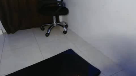 Snapshot of hotandpower10 chatting on 01/16/25, 05:42 Hot and PowerHOPE U MISS ME online show from 01/16/25, 05:42