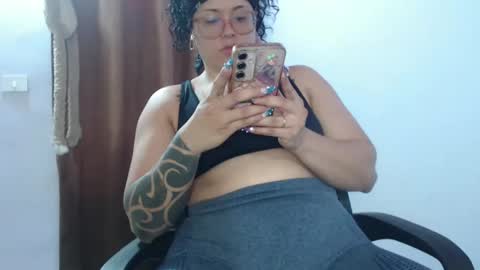 Snapshot of hotandpower10 chatting on 01/22/25, 02:26 Hot and PowerHOPE U MISS ME online show from 01/22/25, 02:26