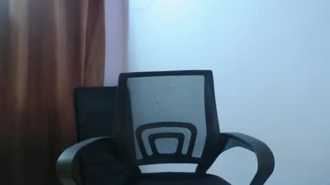 Snapshot of hotandpower10 chatting on 01/23/25, 12:25 Hot and PowerHOPE U MISS ME online show from 01/23/25, 12:25