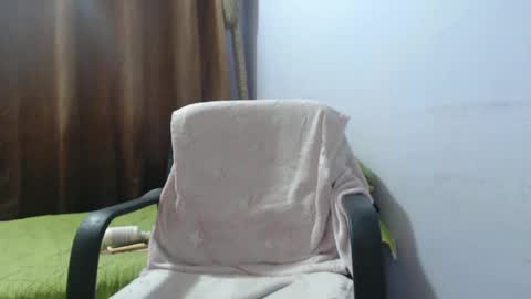 Snapshot of hotandpower10 chatting on 03/10/25, 10:55 Hot and PowerHOPE U MISS ME online show from 03/10/25, 10:55