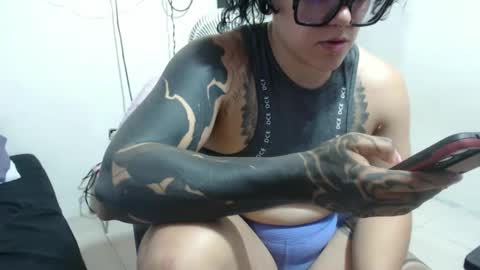 Snapshot of hotandpower10 chatting on 09/09/25, 02:33 Hot and PowerHOPE U MISS ME online show from 09/09/25, 02:33