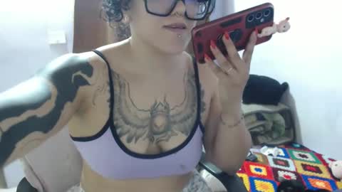 Snapshot of hotandpower10 chatting on 10/06/25, 11:57 Hot and PowerHOPE U MISS ME online show from 10/06/25, 11:57