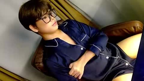 Snapshot of hotasian_ chatting on 04/19/26, 02:49 hotasian_ online show from 04/19/26, 02:49