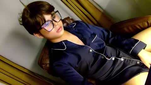 Snapshot of hotasian_ chatting on 04/19/26, 07:38 hotasian_ online show from 04/19/26, 07:38