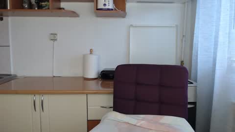 Anie online show from 12/29/24, 11:29