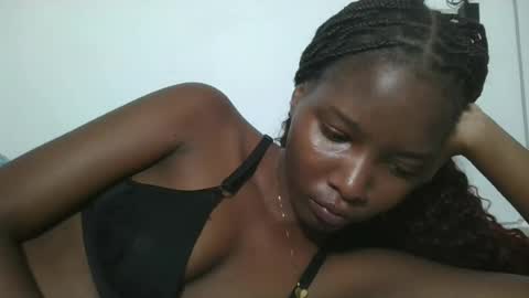 Snapshot of hotbabbee chatting on 07/07/26, 10:41 love online show from 07/07/26, 10:41