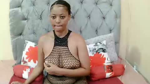 Snapshot of hotbabe450 chatting on 04/10/26, 01:44 hotbabe450 online show from 04/10/26, 01:44