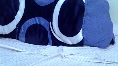 Snapshot of hotberry_7 chatting on 11/25/25, 01:16 hotberry_7 online show from 11/25/25, 01:16