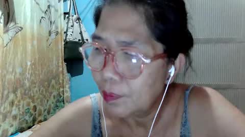 Snapshot of hotbetty_45 chatting on 04/12/26, 02:49 hotbetty_45 online show from 04/12/26, 02:49