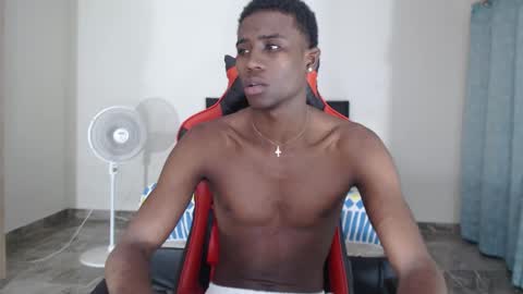 Snapshot of hotblacks07 chatting on 09/23/25, 07:22 rivas online show from 09/23/25, 07:22