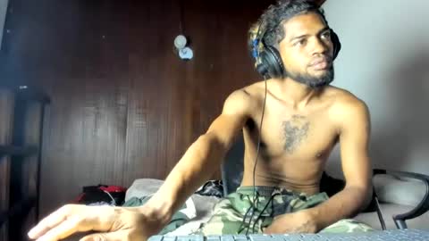 Snapshot of hotbody22_ chatting on 07/10/26, 02:05 hotbody22_ online show from 07/10/26, 02:05