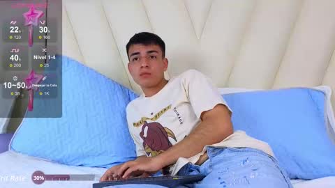 hotboy21_ online show from 11/18/25, 03:34