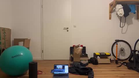 hotboyfeet92 online show from 01/28/25, 08:26