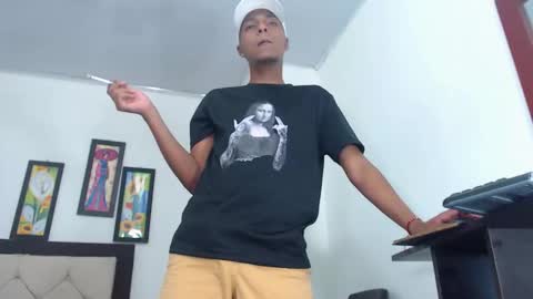 hotboyluxe online show from 02/06/26, 03:00