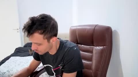 Snapshot of hotboyshorny chatting on 03/11/26, 08:42 Hotboyshorny online show from 03/11/26, 08:42