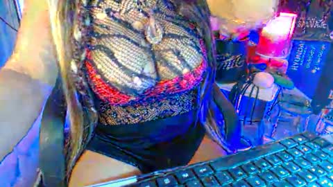 Snapshot of hotbritneyxx chatting on 02/05/25, 09:40 hotbritneyxx online show from 02/05/25, 09:40