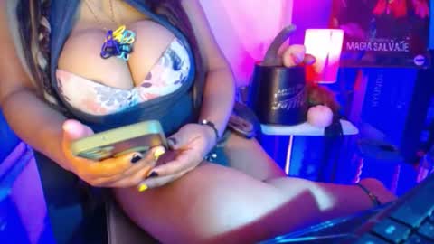 Snapshot of hotbritneyxx chatting on 02/21/25, 08:07 hotbritneyxx online show from 02/21/25, 08:07