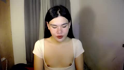 Snapshot of hotbunnyrainx chatting on 03/07/26, 10:45 rain online show from 03/07/26, 10:45