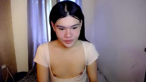 Snapshot of hotbunnyrainx chatting on 03/14/26, 02:28 rain online show from 03/14/26, 02:28