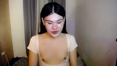 Snapshot of hotbunnyrainx chatting on 03/15/26, 03:40 rain online show from 03/15/26, 03:40