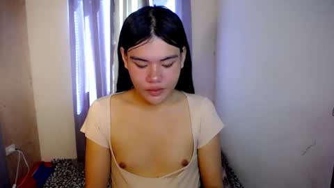 Snapshot of hotbunnyrainx chatting on 03/20/26, 01:54 rain online show from 03/20/26, 01:54