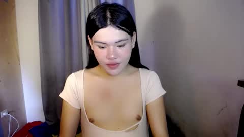 Snapshot of hotbunnyrainx chatting on 03/30/26, 07:31 rain online show from 03/30/26, 07:31