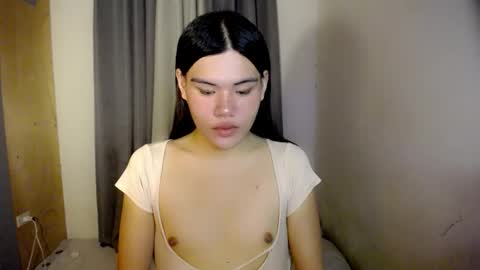 Snapshot of hotbunnyrainx chatting on 04/09/26, 09:47 rain online show from 04/09/26, 09:47