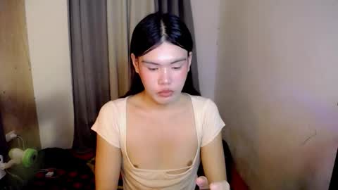 Snapshot of hotbunnyrainx chatting on 04/25/26, 11:46 rain online show from 04/25/26, 11:46