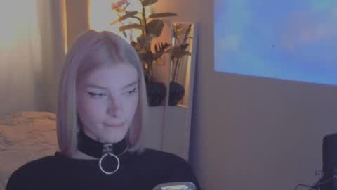 hotchubently online show from 03/04/25, 09:07