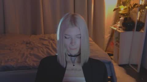 hotchubently online show from 03/07/25, 05:17