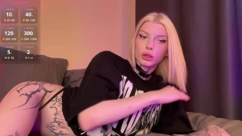 hotchubently online show from 04/12/26, 11:15