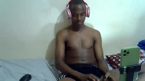 Snapshot of hotcum256 chatting on 04/28/26, 01:38 hotcum256 online show from 04/28/26, 01:38