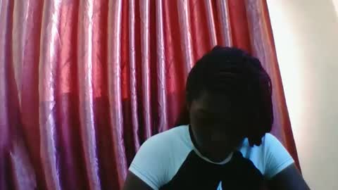 VICTORIA online show from 11/26/25, 12:28