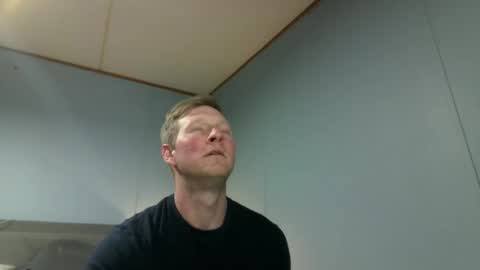 Snapshot of hotdadforyou chatting on 02/08/26, 02:48 hotdadforyou online show from 02/08/26, 02:48