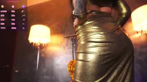 Snapshot of hotdesy_ chatting on 02/18/25, 06:37 Mistress online show from 02/18/25, 06:37